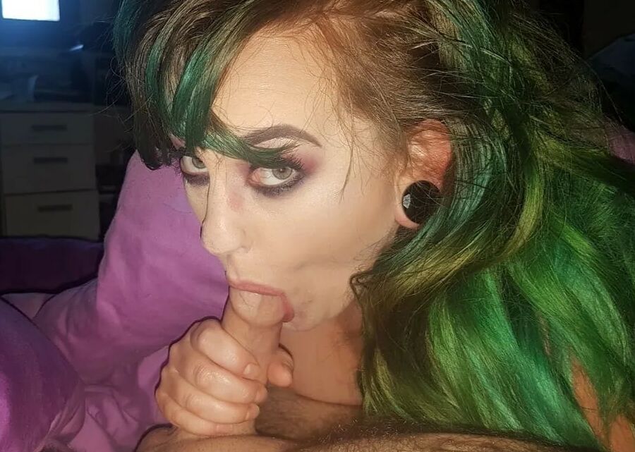 Chubby MILF Amy Leaf - Lolipop