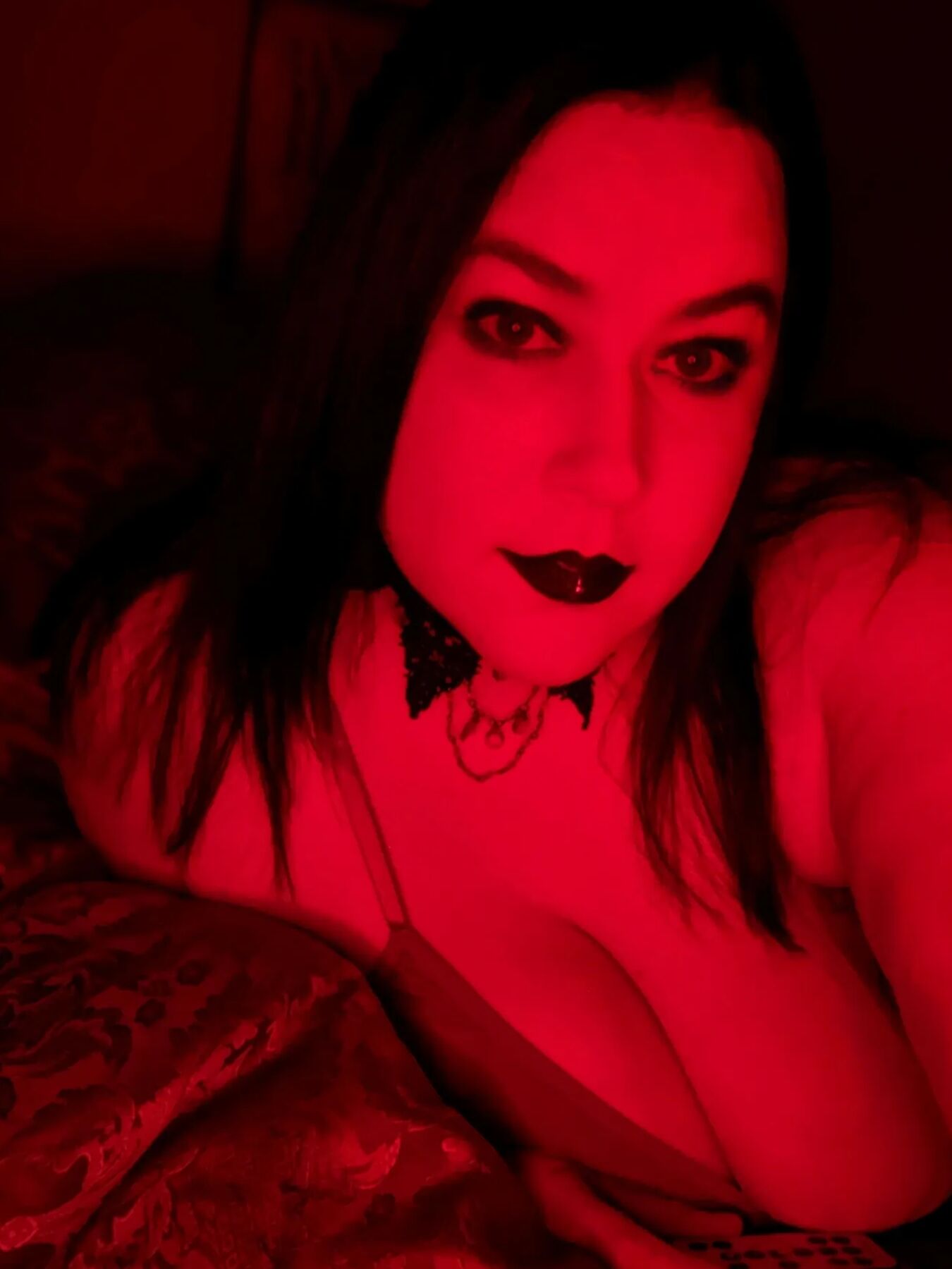 Gothic chick big tits and ass