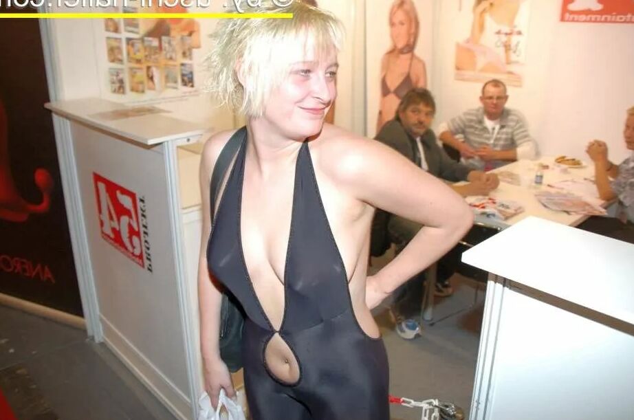 Dany Sun at the Venus Fair in Berlin - part 2