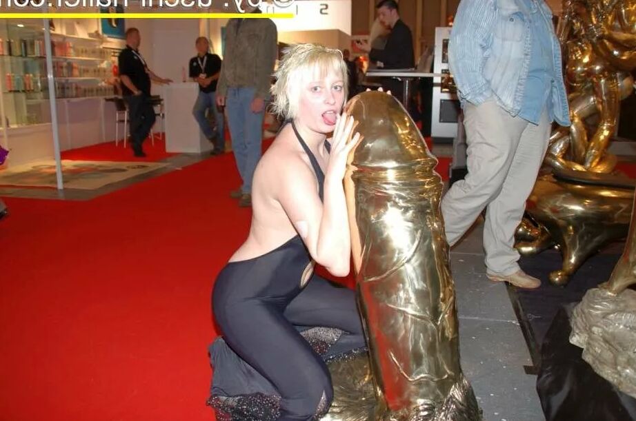 Dany Sun at the Venus Fair in Berlin - part 2