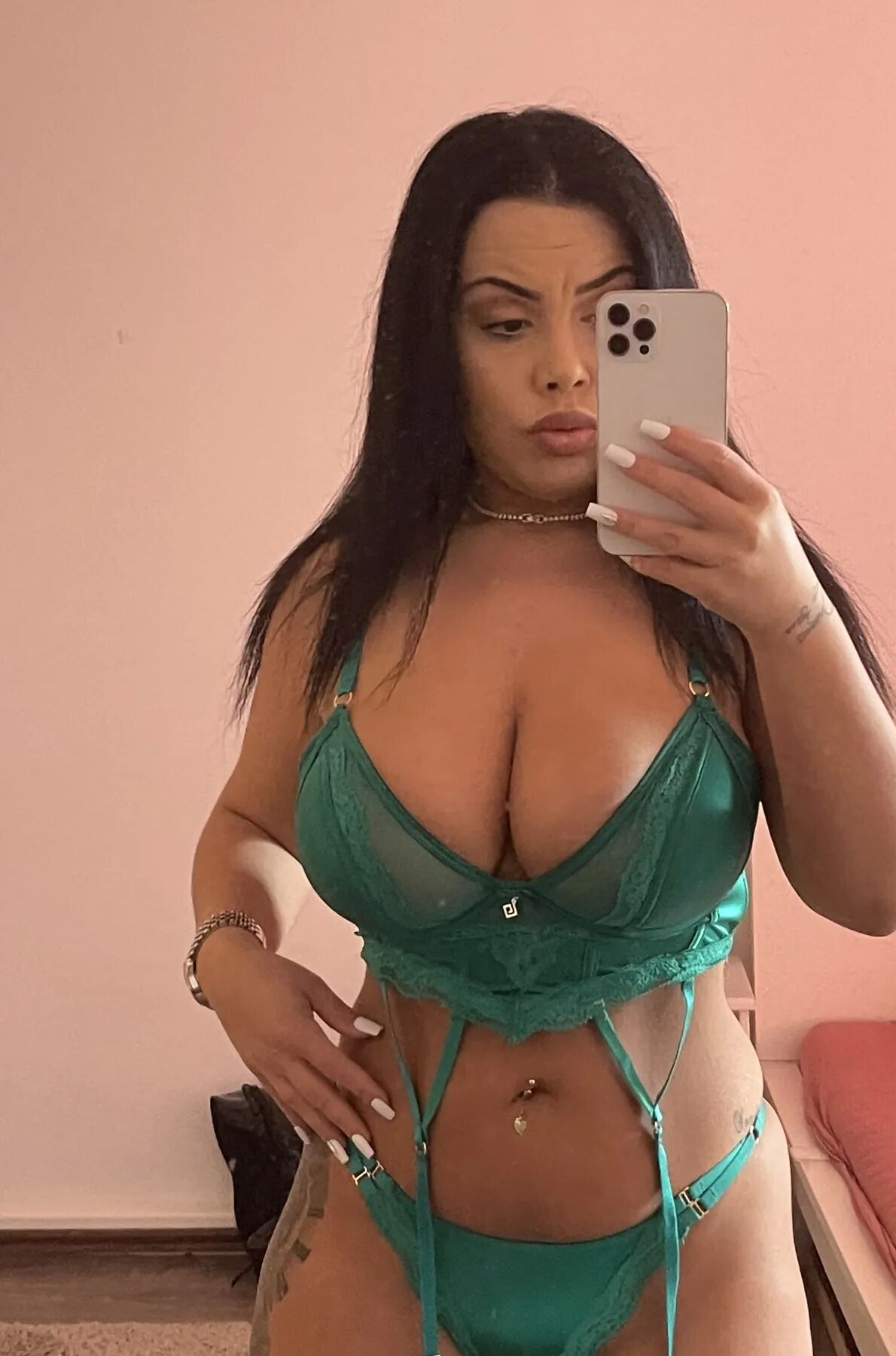 New sexy latina