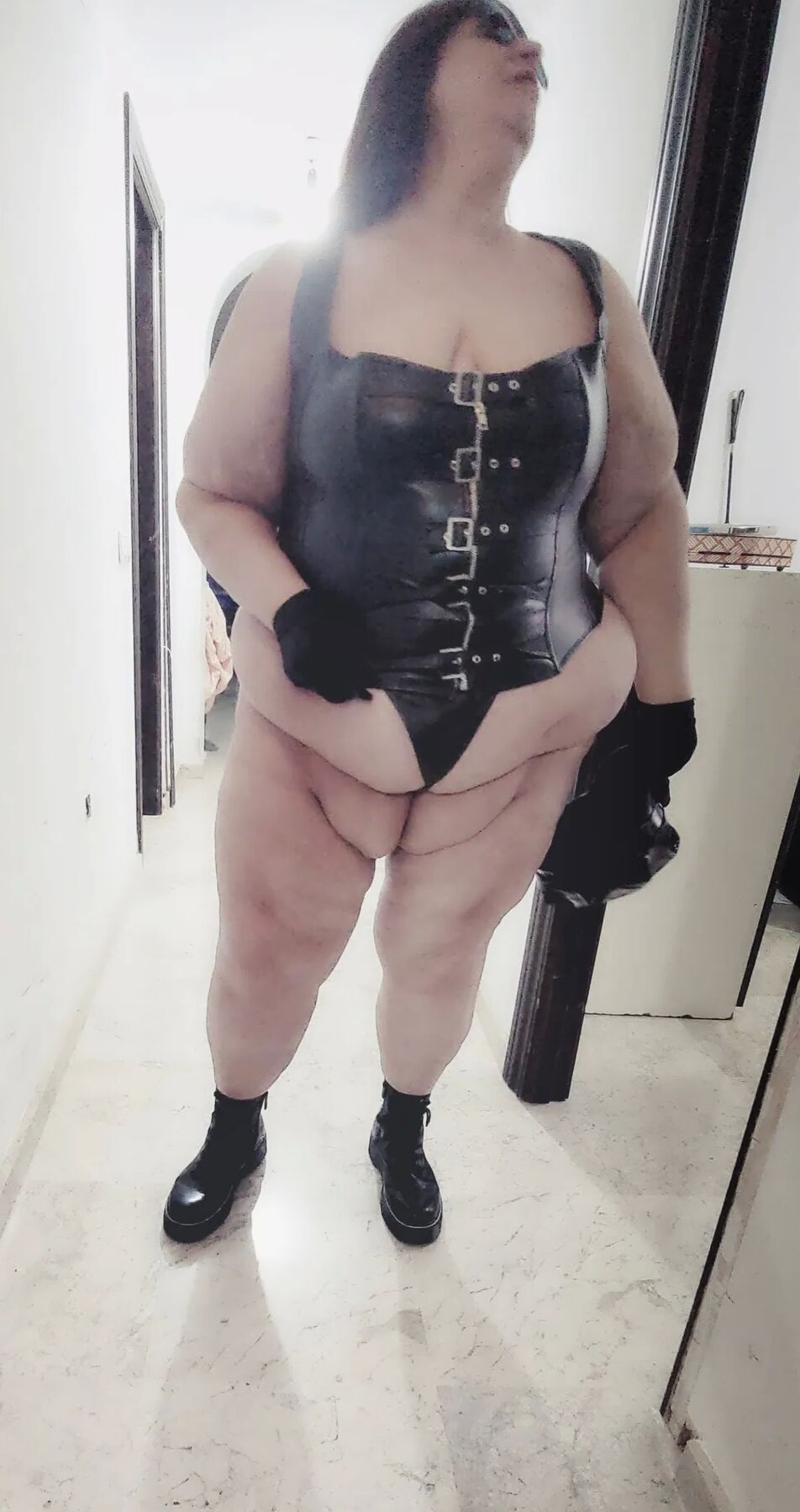 PalmiraHordi leather corset