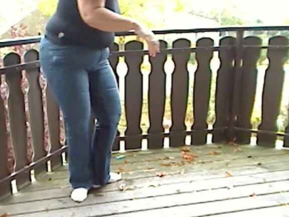 Pissing in jeans ...