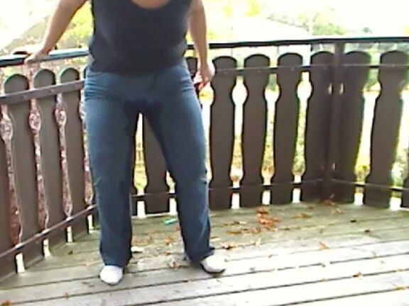 Pissing in jeans ...
