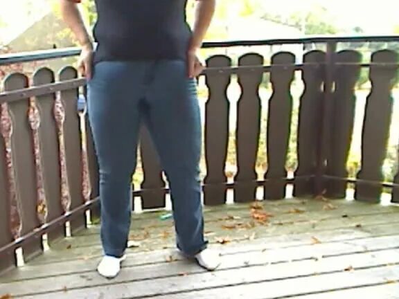 Pissing in jeans ...