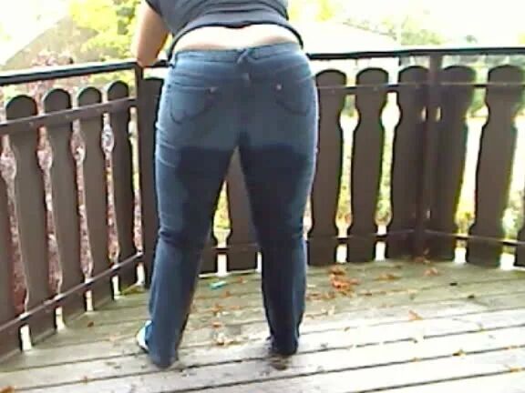 Pissing in jeans ...