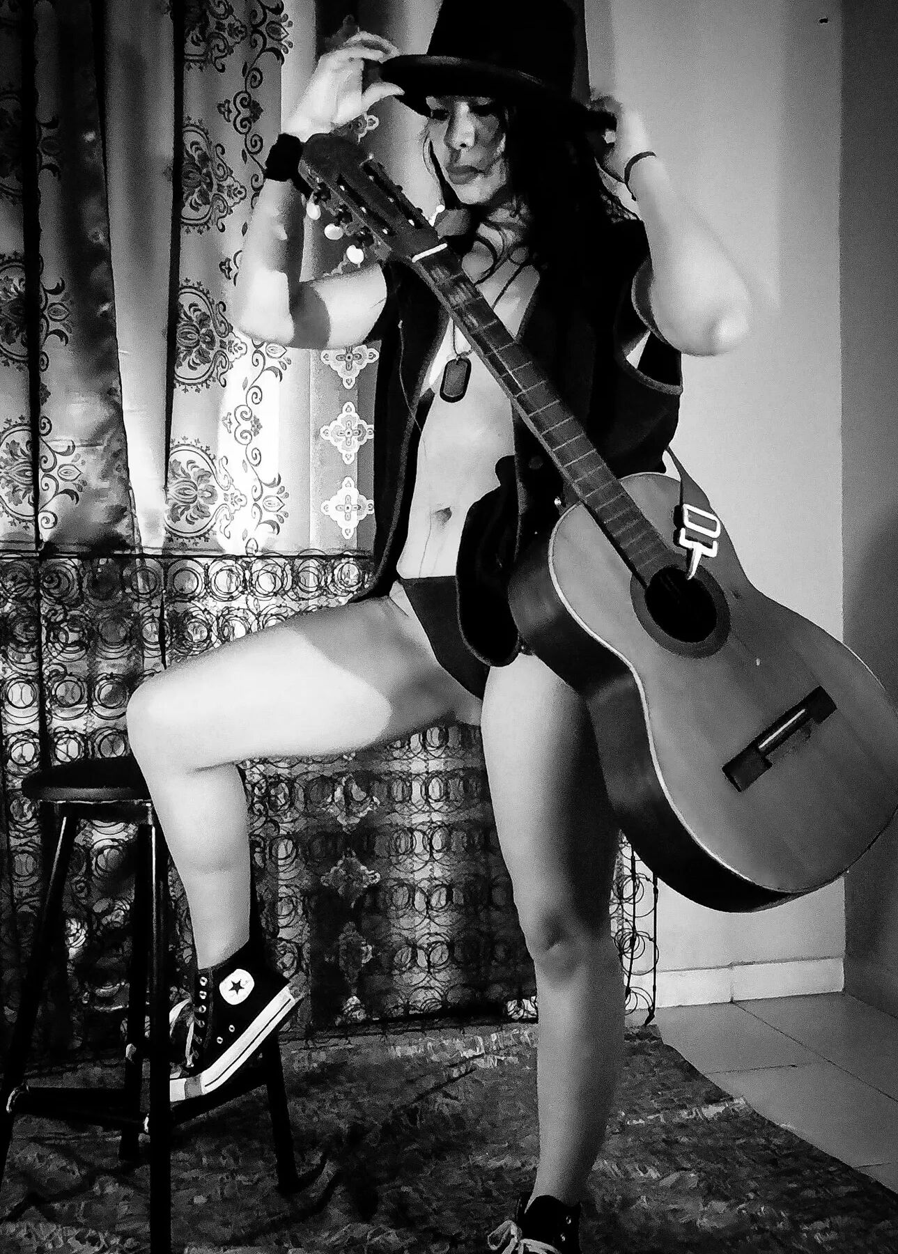 Hot acoustic rock