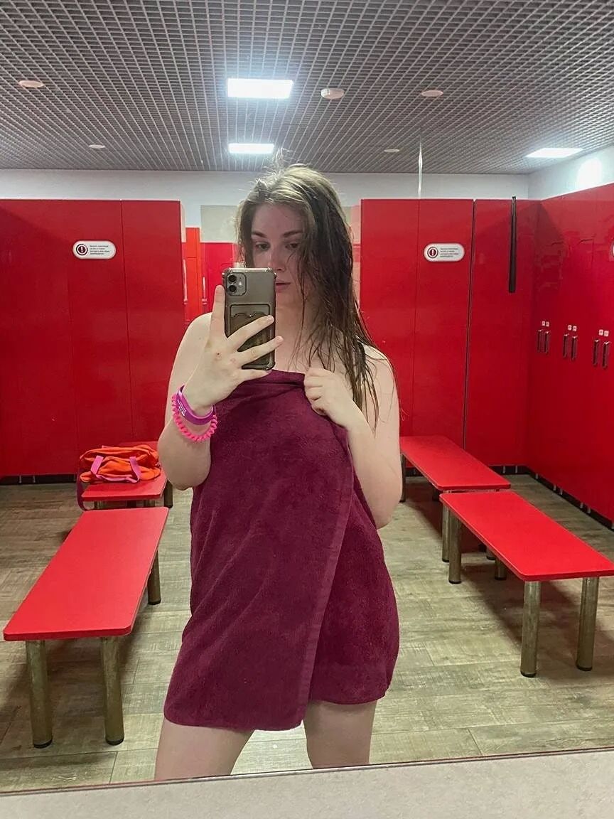 Amy Free Photos