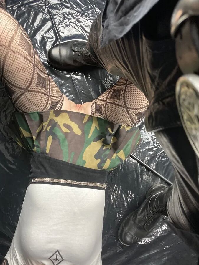 Combat boots and horny cunt