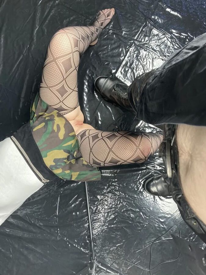 Combat boots and horny cunt