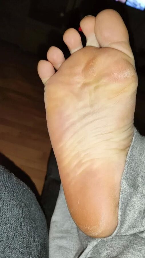 Hornychubby feet more