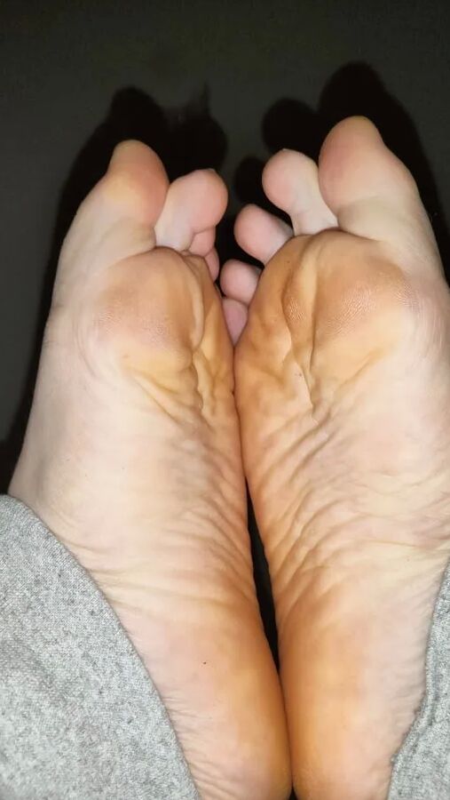 Hornychubby feet more