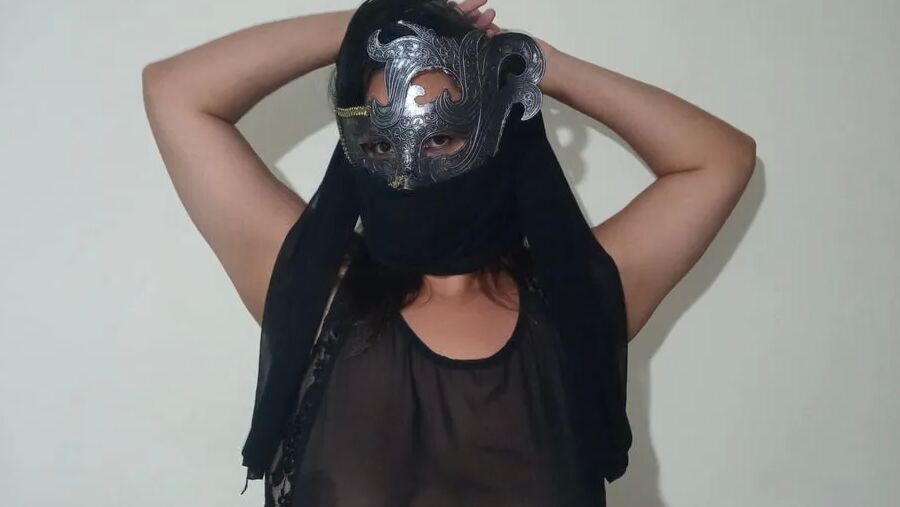 THE MASQUERADE ON A VERY HORNY NIGHT...
