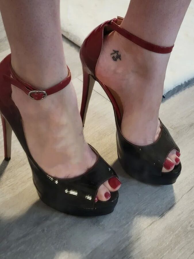 Modeling Heels
