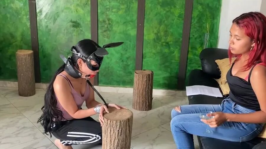 The Gagged 'Fifty Shades Of Grey' Storyteller