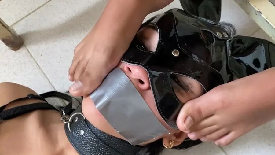 Slave Girl Used As Lesbian Mistress Make-Up Bitch
