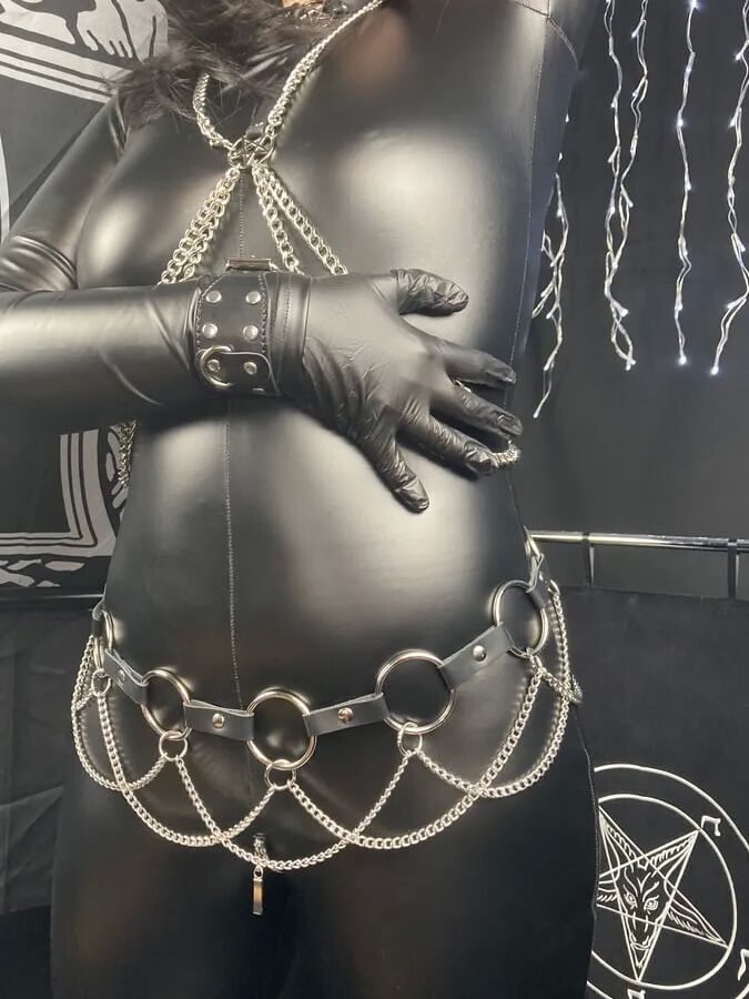 The mistress in her wetlook overall