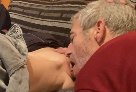 FINGER AND TONGUE IN MY PUSSY by WILDSPAINCOUPLE