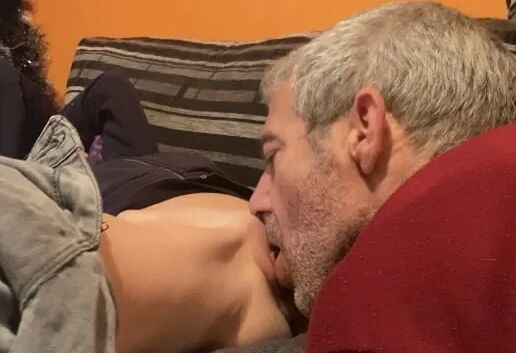 FINGER AND TONGUE IN MY PUSSY by WILDSPAINCOUPLE
