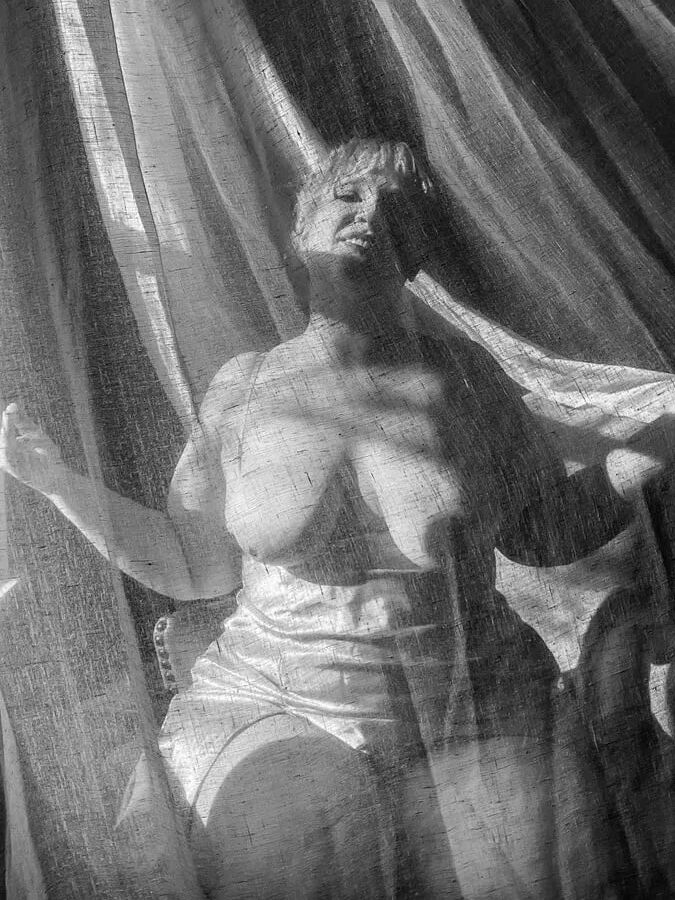 Silhouette in the curtain BBW Naked curves sensual chubby