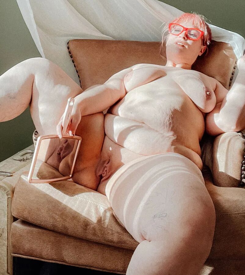 Silhouette in the curtain BBW Naked curves sensual chubby