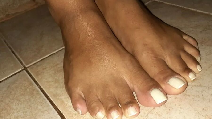 Meus pés / My Feet