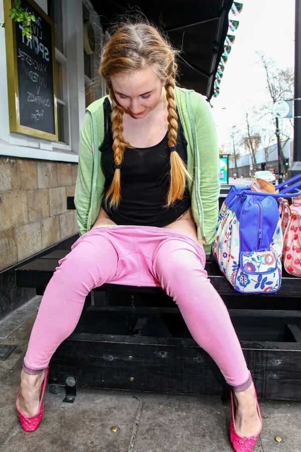 What’s wrong with Anna? at UK-Flashers