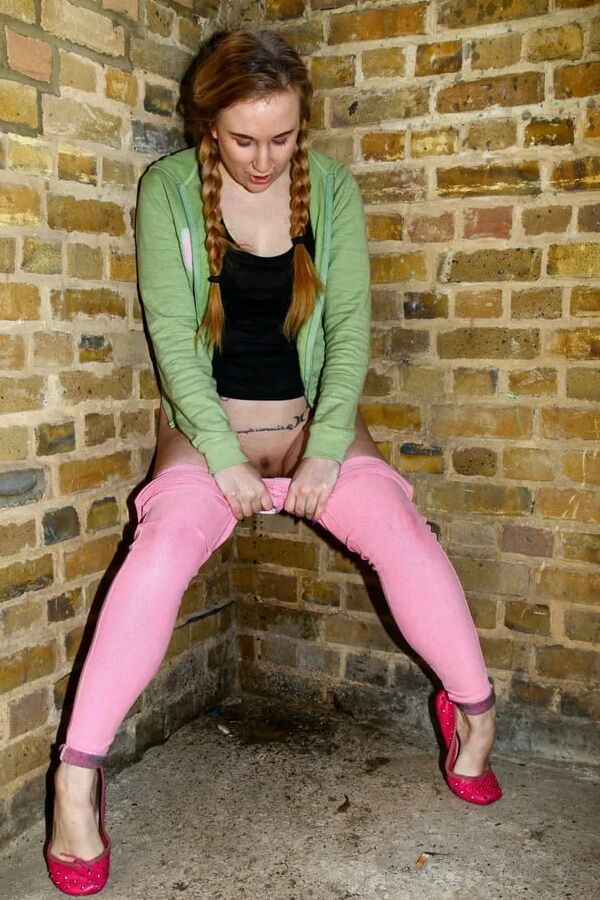 What’s wrong with Anna? at UK-Flashers
