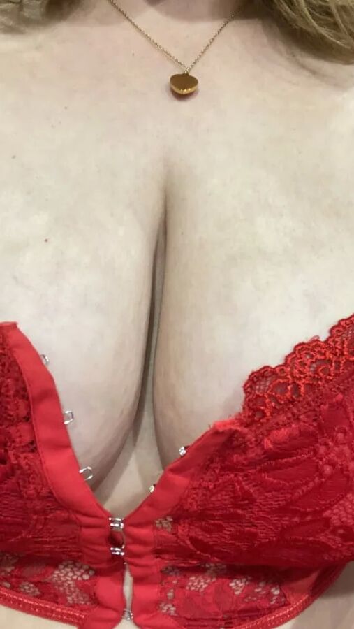 Wife In Lingerie Pics