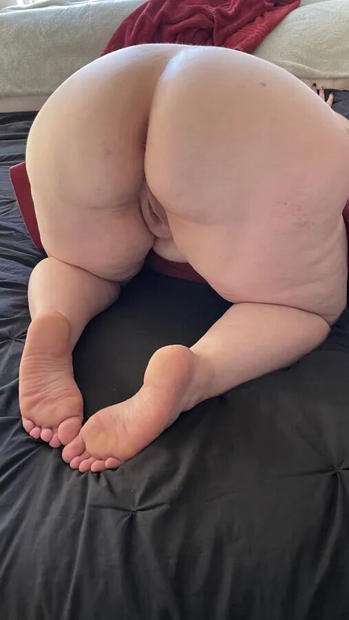 Backshots- Face down, Ass up!