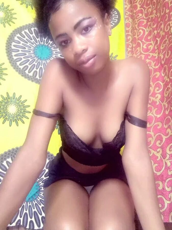 HOT BLACK ARY WANTS TO DATE YOU