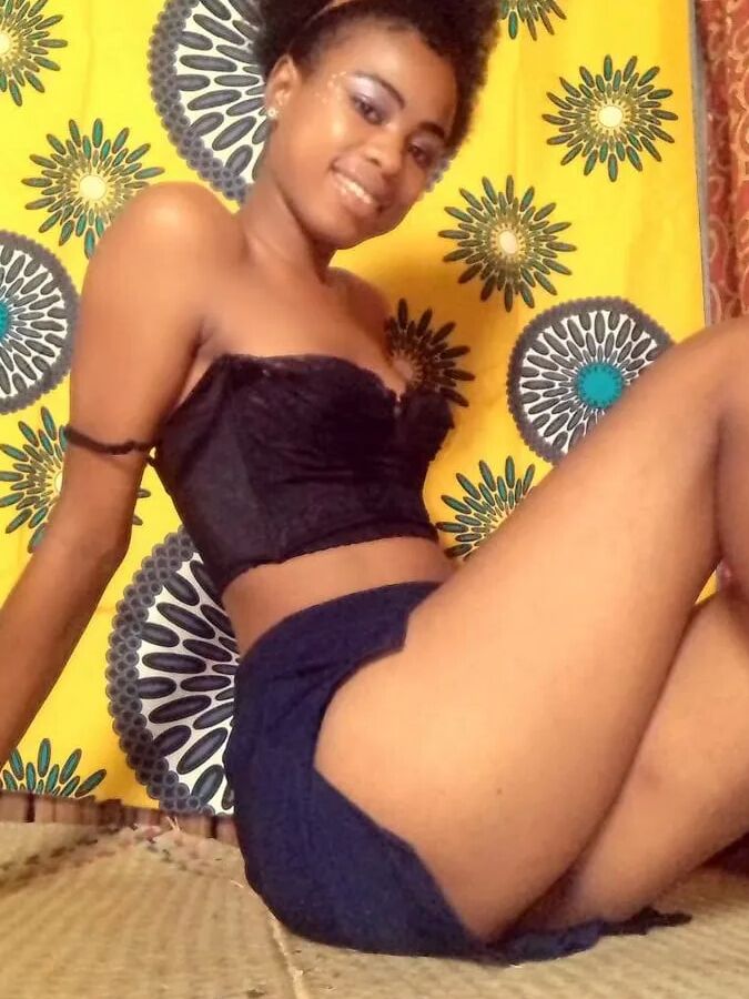 HOT BLACK ARY WANTS TO DATE YOU