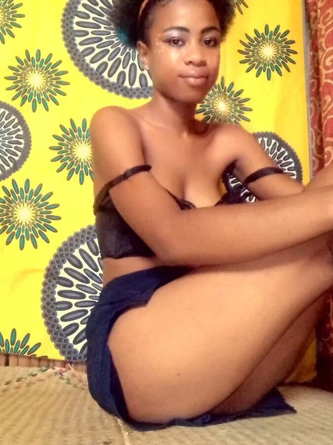 HOT BLACK ARY WANTS TO DATE YOU