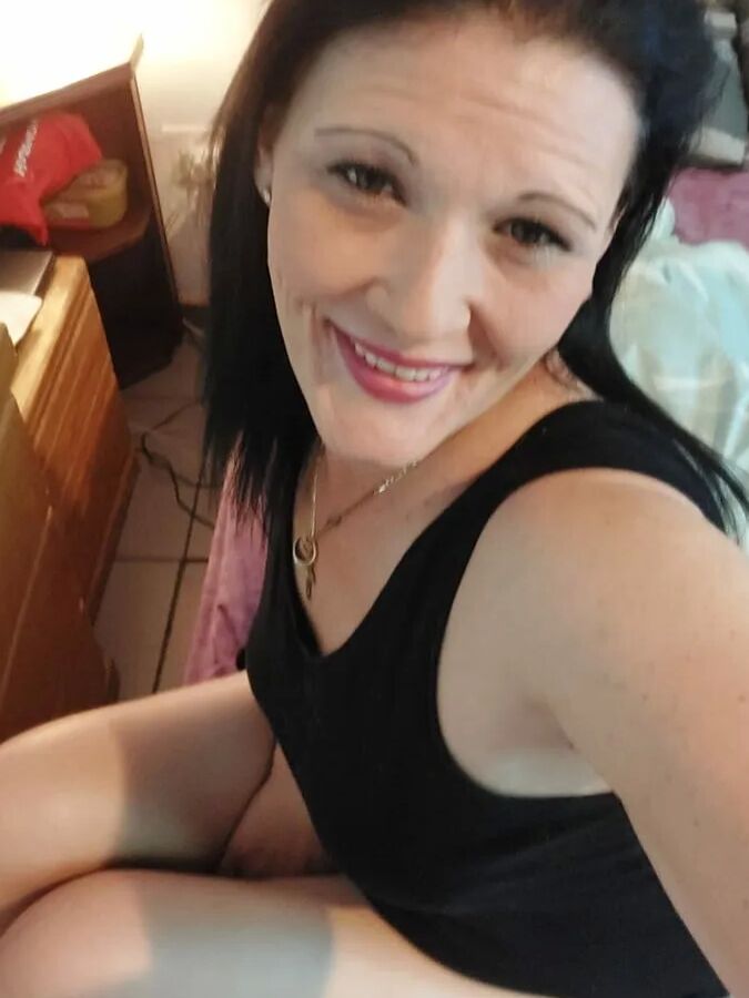 Hot brunette flashing her big boobs