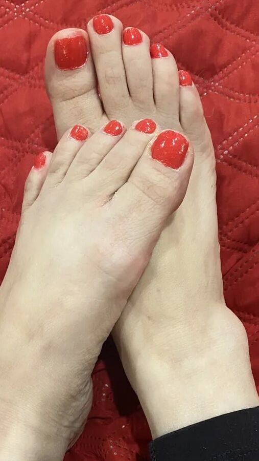 Wifey feet pics