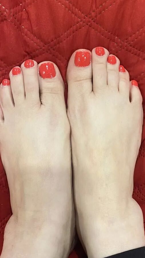 Wifey feet pics