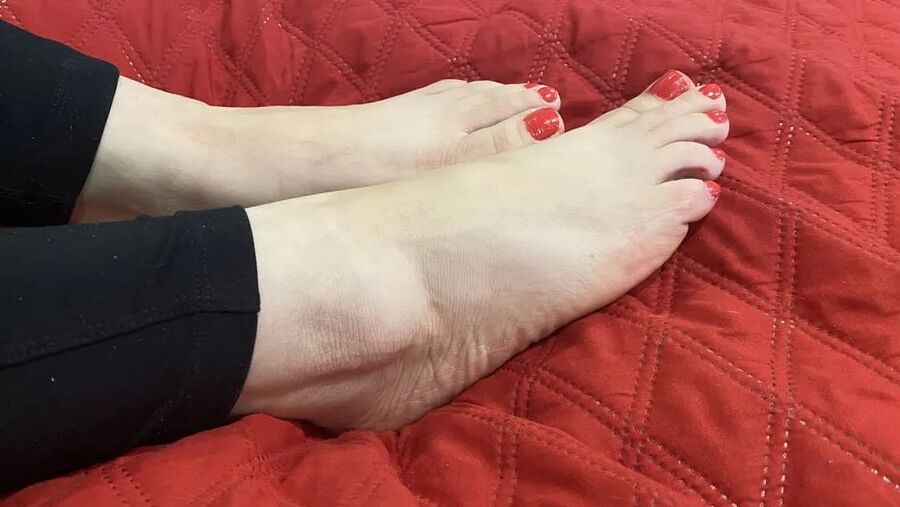 Wifey feet pics