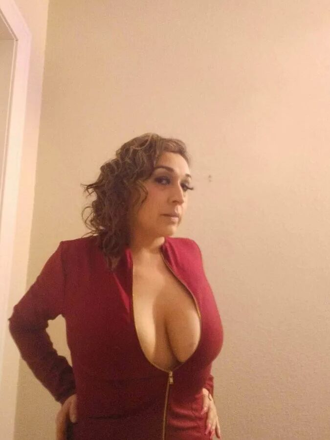 Claudia Free Photos
