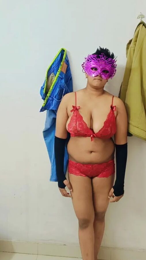 Nancy hot and sexy pics galary with documents