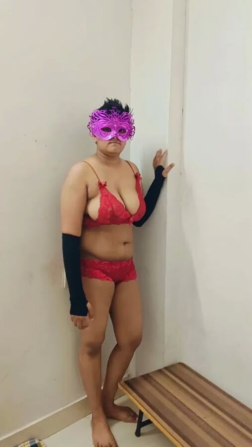 Nancy hot and sexy pics galary with documents