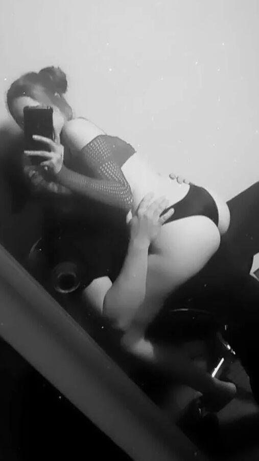 Sexy Pics For Ya From Us