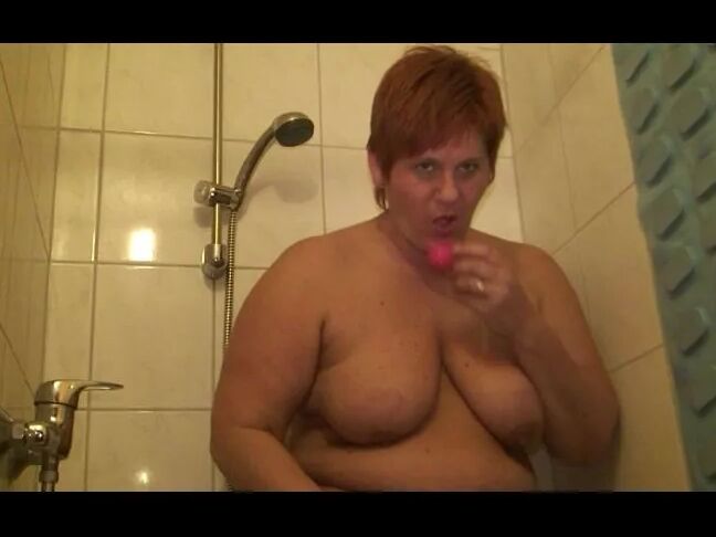 Love Balls at Pissing