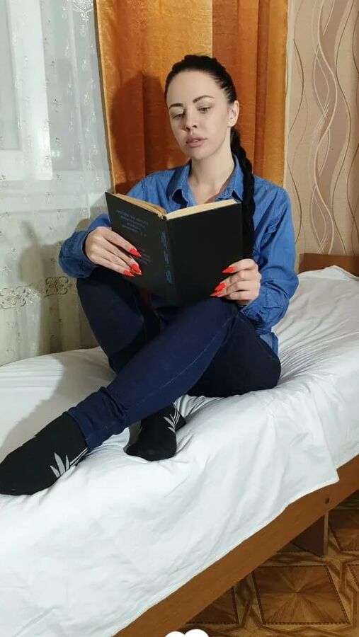 I will gladly strip my jeans for you