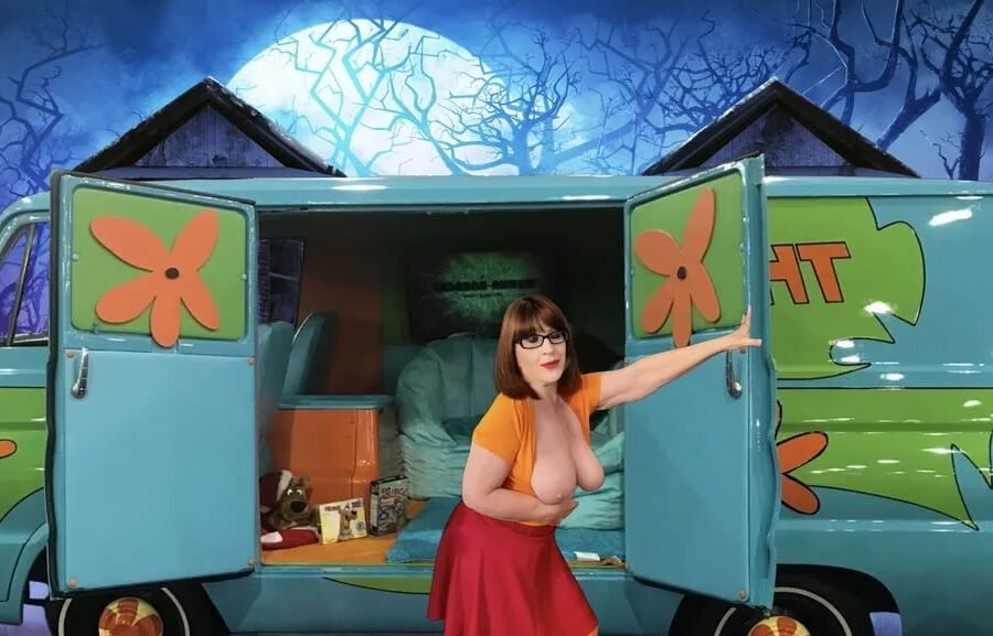 I'm Velma Dinkly!