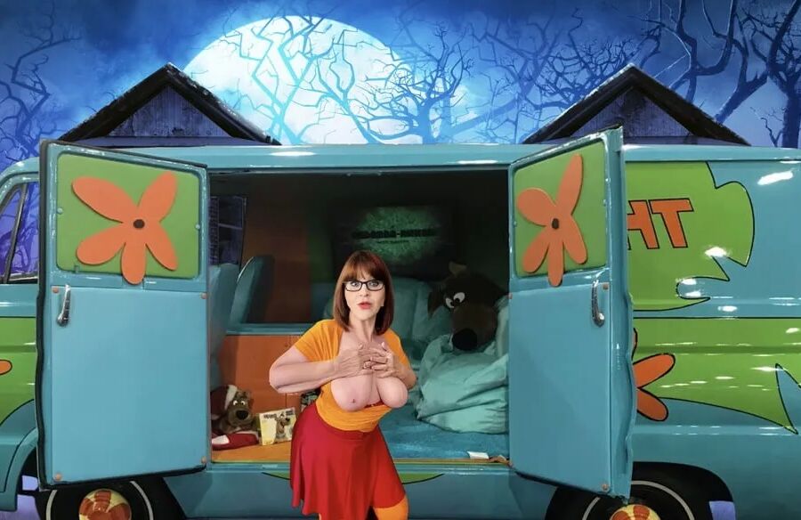 I'm Velma Dinkly!