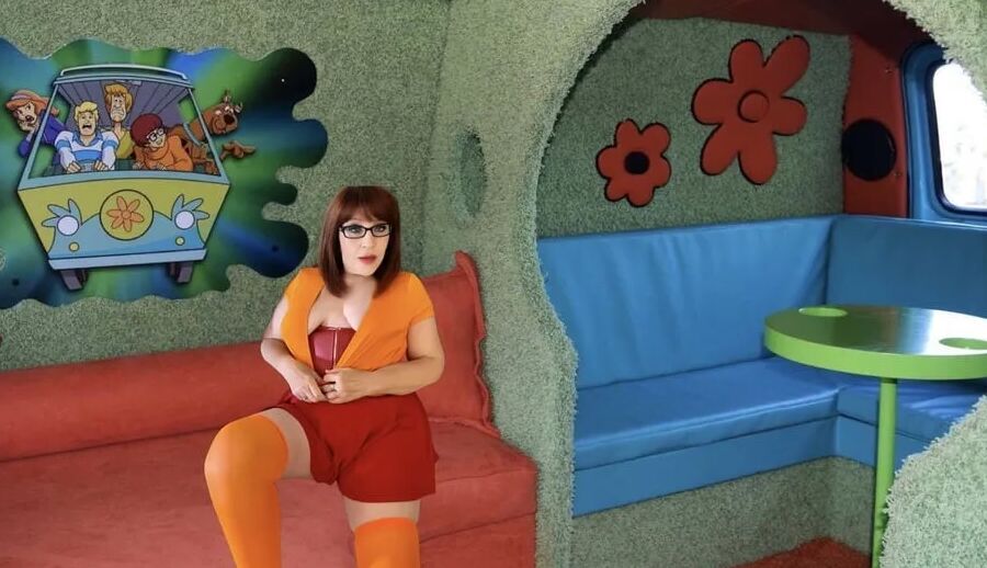 I'm Velma Dinkly!