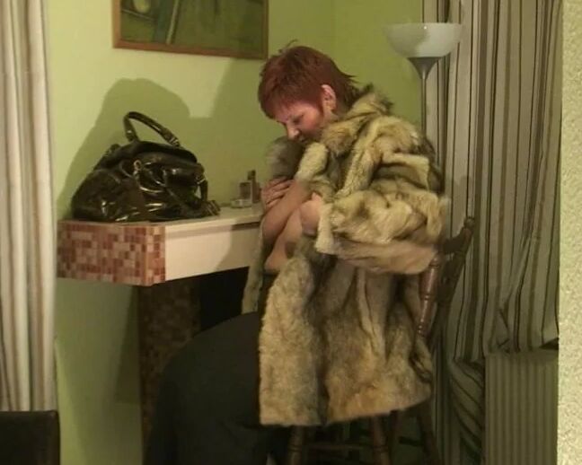 Public - I masturbate in fur coat