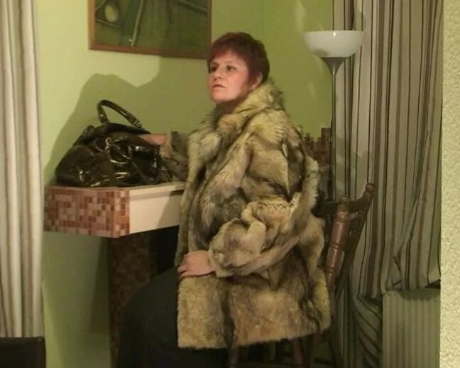 Public - I masturbate in fur coat