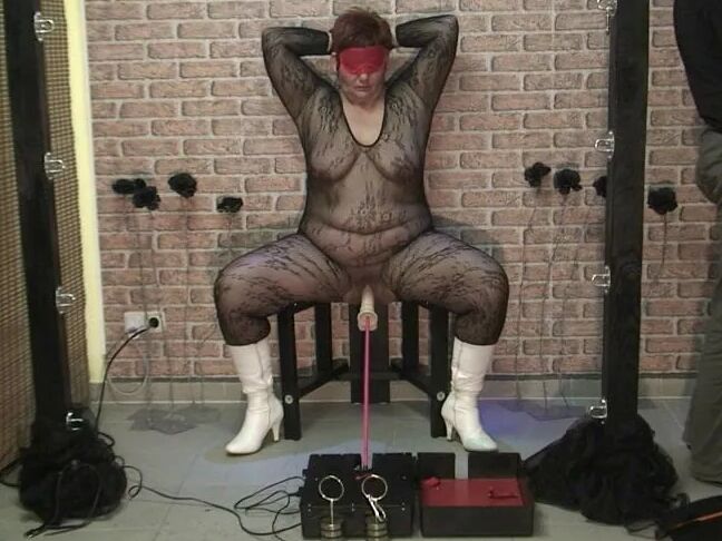 Punishment with the fucking machine