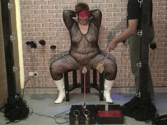 Punishment with the fucking machine
